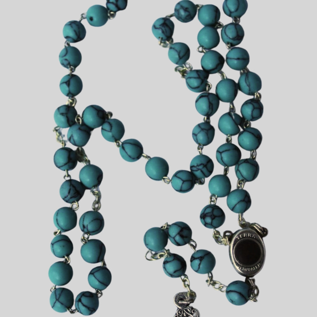 Rosario de Piedra Turquesa con Cruz Italiana y Tierra de Tierra Santa